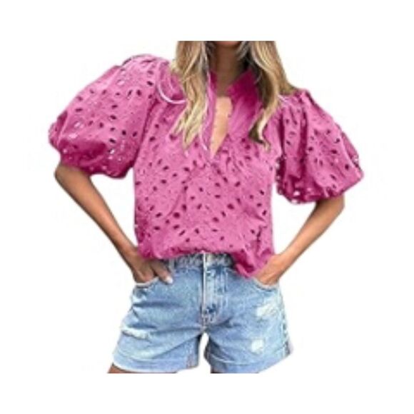 Pretty Garden Tops - Pretty Garden pink cotton eyelet puff sleeve blouse large